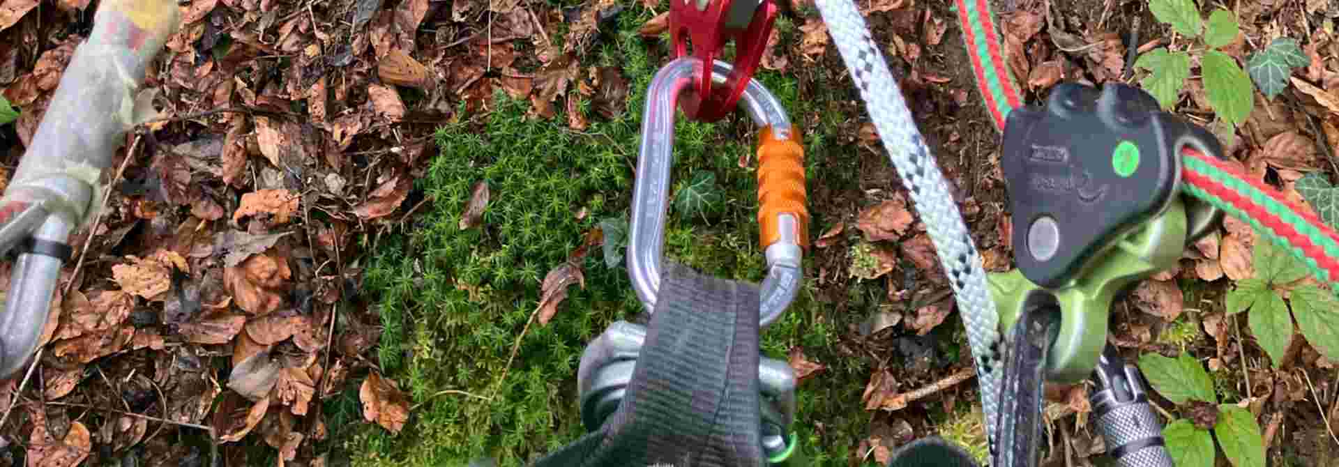 PSA gegen Absturz im steilen Gelände - JSZE - JardinSuisse Zentralschweiz - Gärtner aus Luzern, Ob- und Nidwalden, Schwyz, Uri und Zug